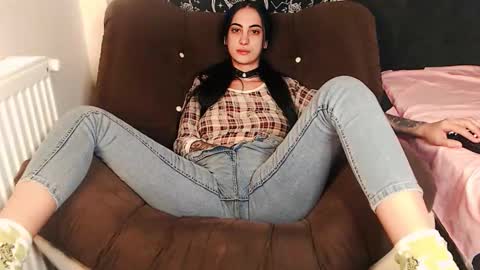 Amy online show from November 2025 10:10:02 PM