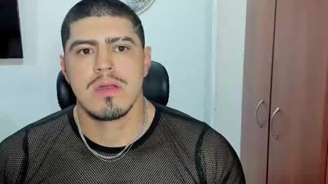 Andres -  online show from October 2025 10:52:02 AM