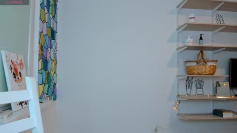 Kira online show from October 2025 03:54:01 PM