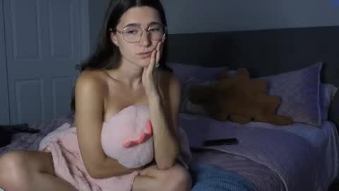 bambifarrina online show from September 2025 02:34:02 AM