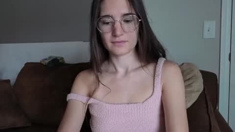 bambifarrina online show from March 2026 07:10:02 PM