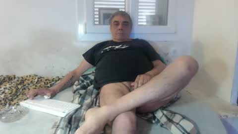 Snapshot of bambino6060 chatting on January 2025 10:19:01 AM bambino6060 online show from January 2025 10:19:01 AM