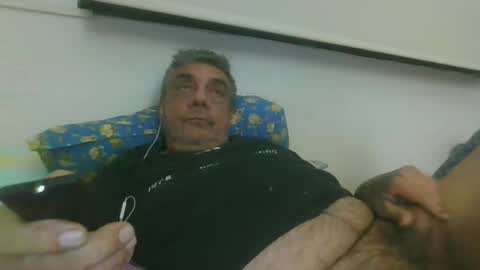 Snapshot of bambino6060 chatting on May 2026 06:09:01 AM bambino6060 online show from May 2026 06:09:01 AM