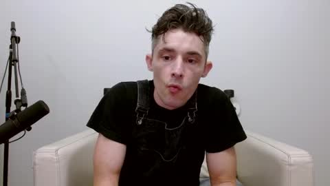Snapshot of bananacurvesleft chatting on June 2026 03:12:01 AM bananacurvesleft online show from June 2026 03:12:01 AM