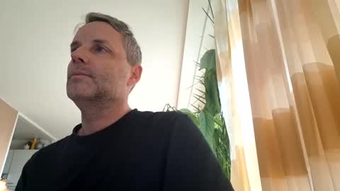 Snapshot of bananasplit1900 chatting on January 2026 08:51:02 AM bananasplit1900 online show from January 2026 08:51:02 AM