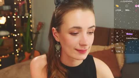Snapshot of bananya_kitty chatting on April 2026 09:26:02 AM Ellen and online show from April 2026 09:26:02 AM