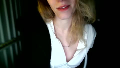 charliejones online show from February 2025 07:27:01 PM