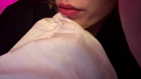 charliejones online show from November 2025 10:21:02 PM