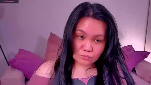 Barbie Kim online show from November 2025 12:18:01 PM