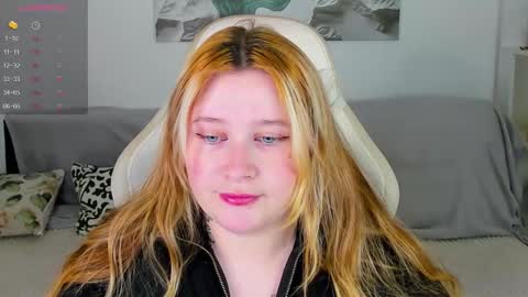 Snapshot of barbara_ferrarri chatting on November 2025 08:27:01 AM Barbara online show from November 2025 08:27:01 AM