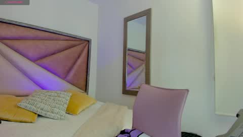 Snapshot of barbaraknox_ chatting on April 2026 12:15:01 PM Barbara online show from April 2026 12:15:01 PM