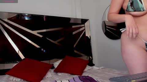 Snapshot of barbaraknox_ chatting on May 2026 12:13:01 PM Barbara online show from May 2026 12:13:01 PM