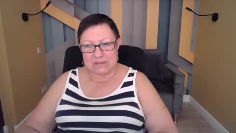 barbaraturners online show from November 2025 12:02:02 AM