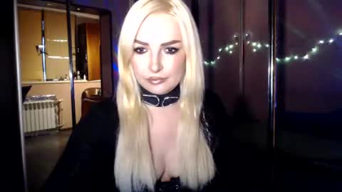 Snapshot of barbarissssska chatting on June 2026 03:40:02 AM Victoria online show from June 2026 03:40:02 AM