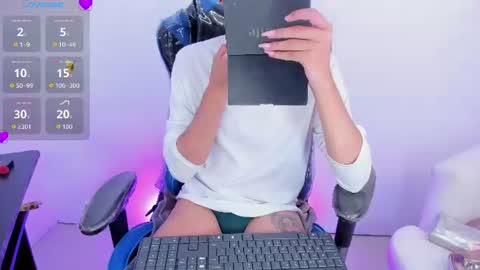 Snapshot of barbie_boy_ chatting on July 2026 09:05:01 AM I work from home this is my room 3 online show from July 2026 09:05:01 AM
