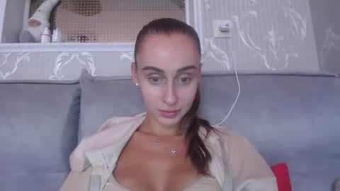 Snapshot of barbie_giirls_ chatting on September 2025 09:53:01 AM Kate online show from September 2025 09:53:01 AM