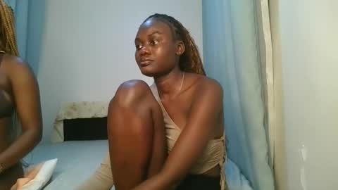 queen online show from October 2025 10:45:02 PM