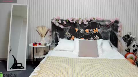 Barbie Staze online show from November 2025 02:24:02 AM