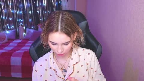 Snapshot of barbieee_doll chatting on February 2025 08:25:01 PM Eva online show from February 2025 08:25:01 PM