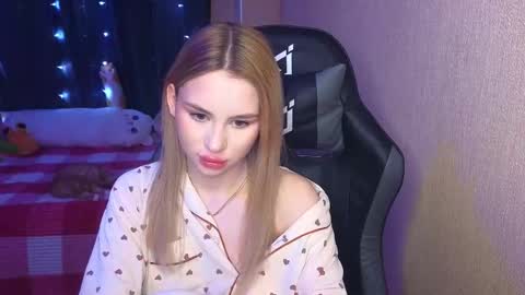 Snapshot of barbieee_doll chatting on February 2025 08:03:02 PM Eva online show from February 2025 08:03:02 PM