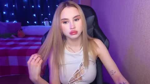 Snapshot of barbieee_doll chatting on February 2025 01:00:02 PM Eva online show from February 2025 01:00:02 PM