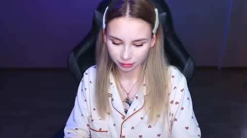 Snapshot of barbieee_doll chatting on March 2025 10:21:01 PM Eva online show from March 2025 10:21:01 PM