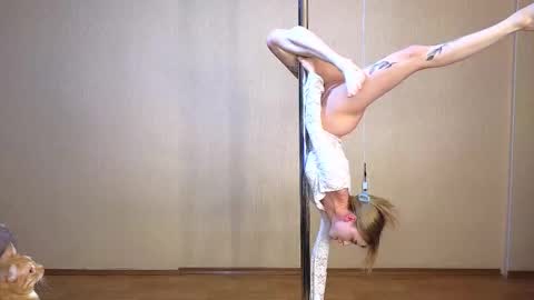 Snapshot of barbieee_doll chatting on March 2025 04:38:02 PM Eva online show from March 2025 04:38:02 PM