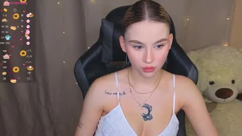 Snapshot of barbieee_doll chatting on September 2025 05:34:01 PM Eva online show from September 2025 05:34:01 PM