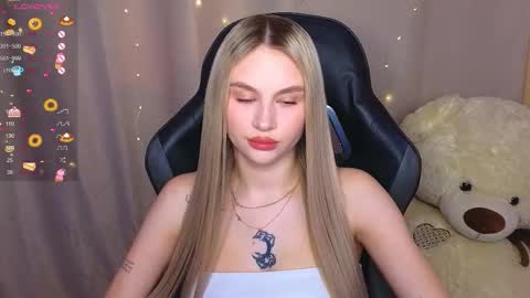 Snapshot of barbieee_doll chatting on September 2025 12:51:01 PM Eva online show from September 2025 12:51:01 PM