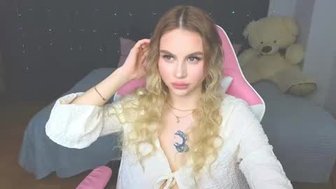Snapshot of barbieee_doll chatting on May 2026 04:04:02 PM Eva online show from May 2026 04:04:02 PM