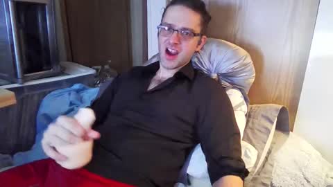 Snapshot of barebearstudio chatting on March 2026 04:12:01 PM barebearstudio online show from March 2026 04:12:01 PM