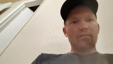 Snapshot of barniemay1 chatting on April 2026 01:17:02 PM barniemay1 online show from April 2026 01:17:02 PM