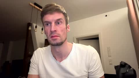 Snapshot of basst23 chatting on December 2024 10:43:01 PM basst23 online show from December 2024 10:43:01 PM