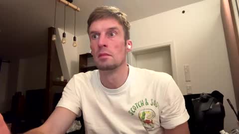 Snapshot of basst23 chatting on January 2025 12:48:02 AM basst23 online show from January 2025 12:48:02 AM