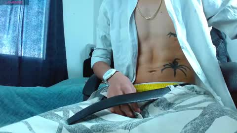 Bastian online show from December 2025 08:16:02 PM