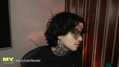 Snapshot of bastiel_ chatting on May 2026 02:17:02 AM Bastiel online show from May 2026 02:17:02 AM