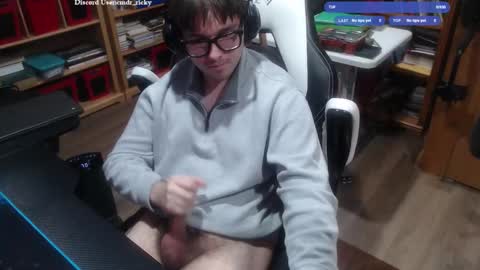 Snapshot of baterricky chatting on March 2026 09:32:02 PM Ricky online show from March 2026 09:32:02 PM