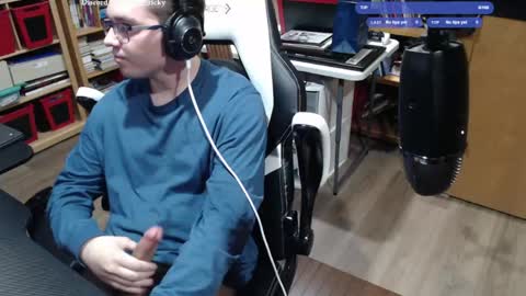 Snapshot of baterricky chatting on May 2026 02:01:02 PM Ricky online show from May 2026 02:01:02 PM
