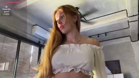 Snapshot of battyredhair chatting on June 2026 02:25:02 AM Battyredhair online show from June 2026 02:25:02 AM