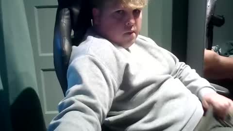 ray online show from October 2025 08:14:01 AM