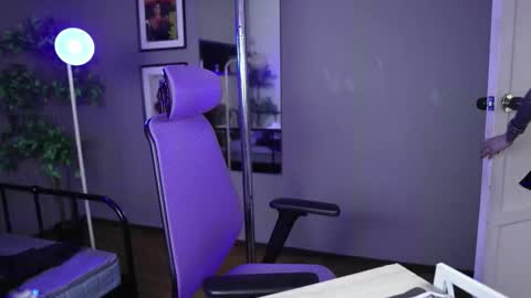 BAYONETTA DOLL  online show from December 2025 12:47:02 PM