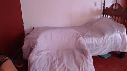 bayonette_black online show from October 2025 07:37:02 PM