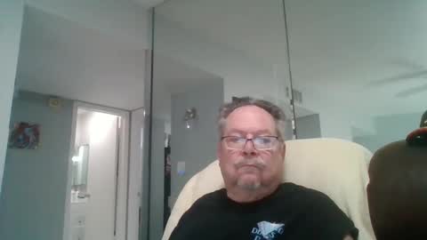Snapshot of bbb1952 chatting on October 2025 02:04:01 PM Single Grandpa in Florida. Love to C2C and have Fun Privately online show from October 2025 02:04:01 PM
