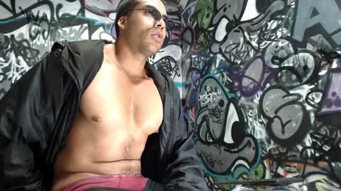 Justin online show from December 2024 11:04:01 PM