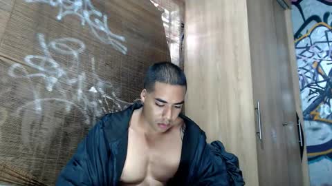 Justin online show from October 2025 08:43:02 PM