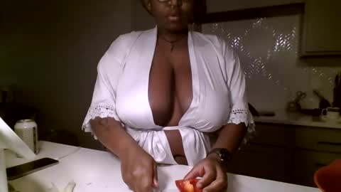 bbgirlcocoa online show from May 2026 06:07:02 PM