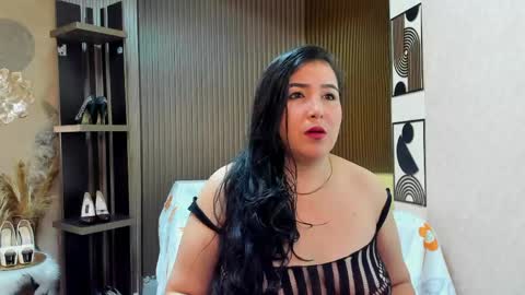 bbwluxurymuse online show from May 2026 12:00:01 PM