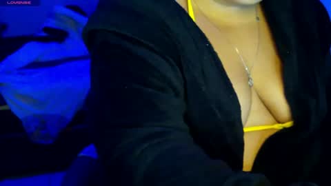 Snapshot of bbwroyalttty chatting on June 2026 12:16:01 AM The girl next door online show from June 2026 12:16:01 AM
