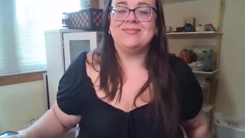 Snapshot of bbwsophiecooks chatting on May 2026 11:48:02 AM Sophie BBW online show from May 2026 11:48:02 AM
