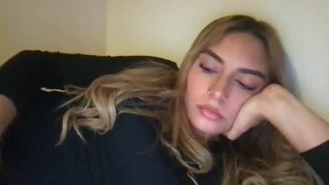 bbypiamia online show from March 2026 01:47:01 PM